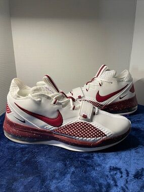 Nike Air Force Max low TB Pro size 14M White and burgundy Basketball Shoes.